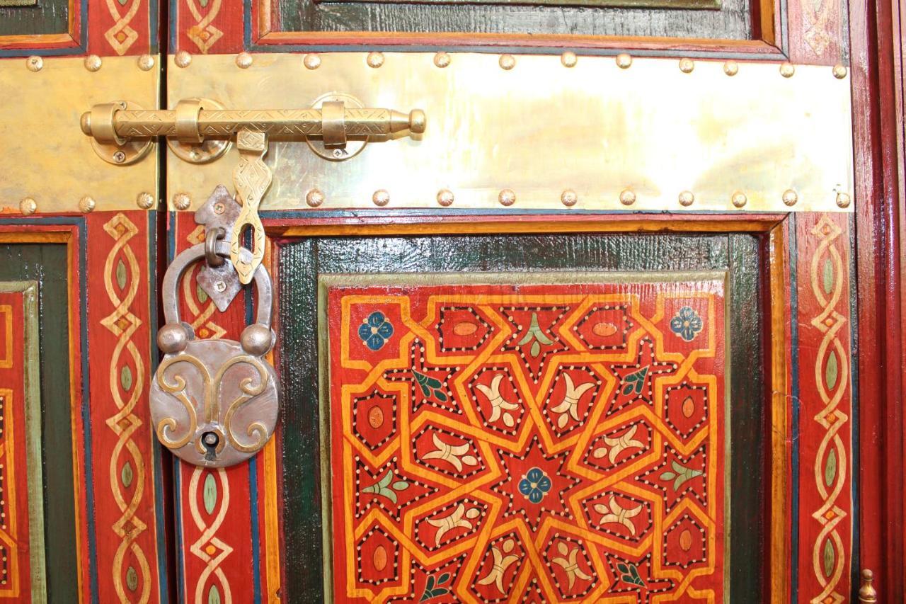 Riad Makene Mouchkill Marrakesh Bagian luar foto